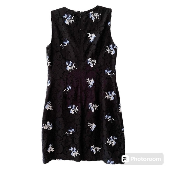 Ann Taylor Black Lace Sheath Dress with Floral Embroidery Detail Size 10 - Picture 5 of 11